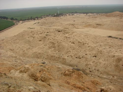 Basura y huaqueo afectan complejo arqueológico Mocollope en Ascope, La Libertad