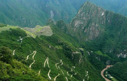 camino subida machu picchu