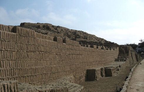Huaca pucllana