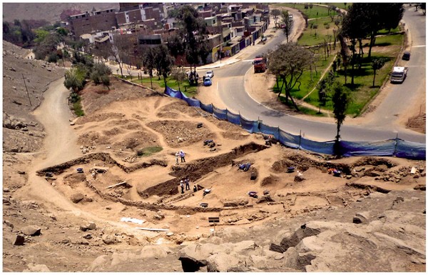 Observaciones a las excavaciones de rescate realizadas por la Municipalidad de Ate- Ministerio de Cultura en el sitio arqueológico de Puruchuco- Huaquerones, Lima-2013