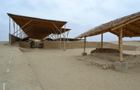huaca bandera conjunto amurallado 1 2013