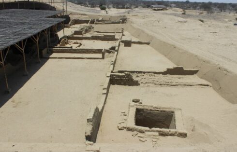 huaca bandera excavaciones 2013 2