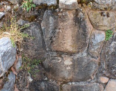 Quillarumiyoc Anta Cusco 70 rotated